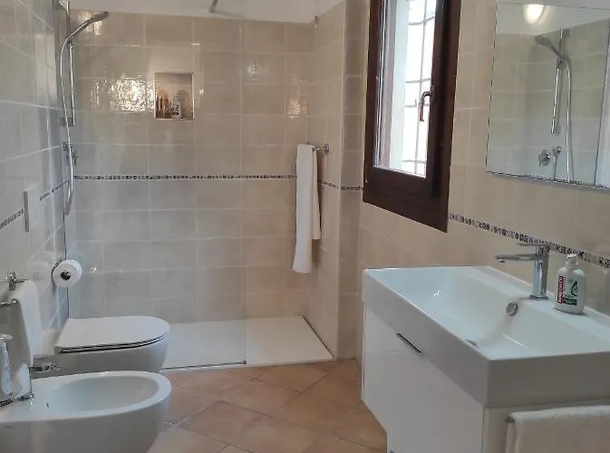 Via Zagarelli Alle Mura 80 رافيننا