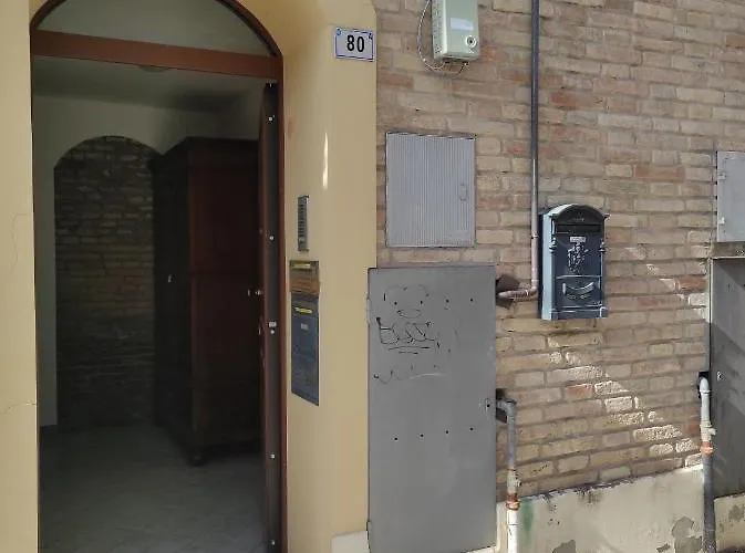 Via Zagarelli Alle Mura 80 * رافيننا