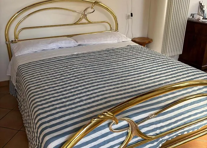 Via Zagarelli Alle Mura 80 * Ravena